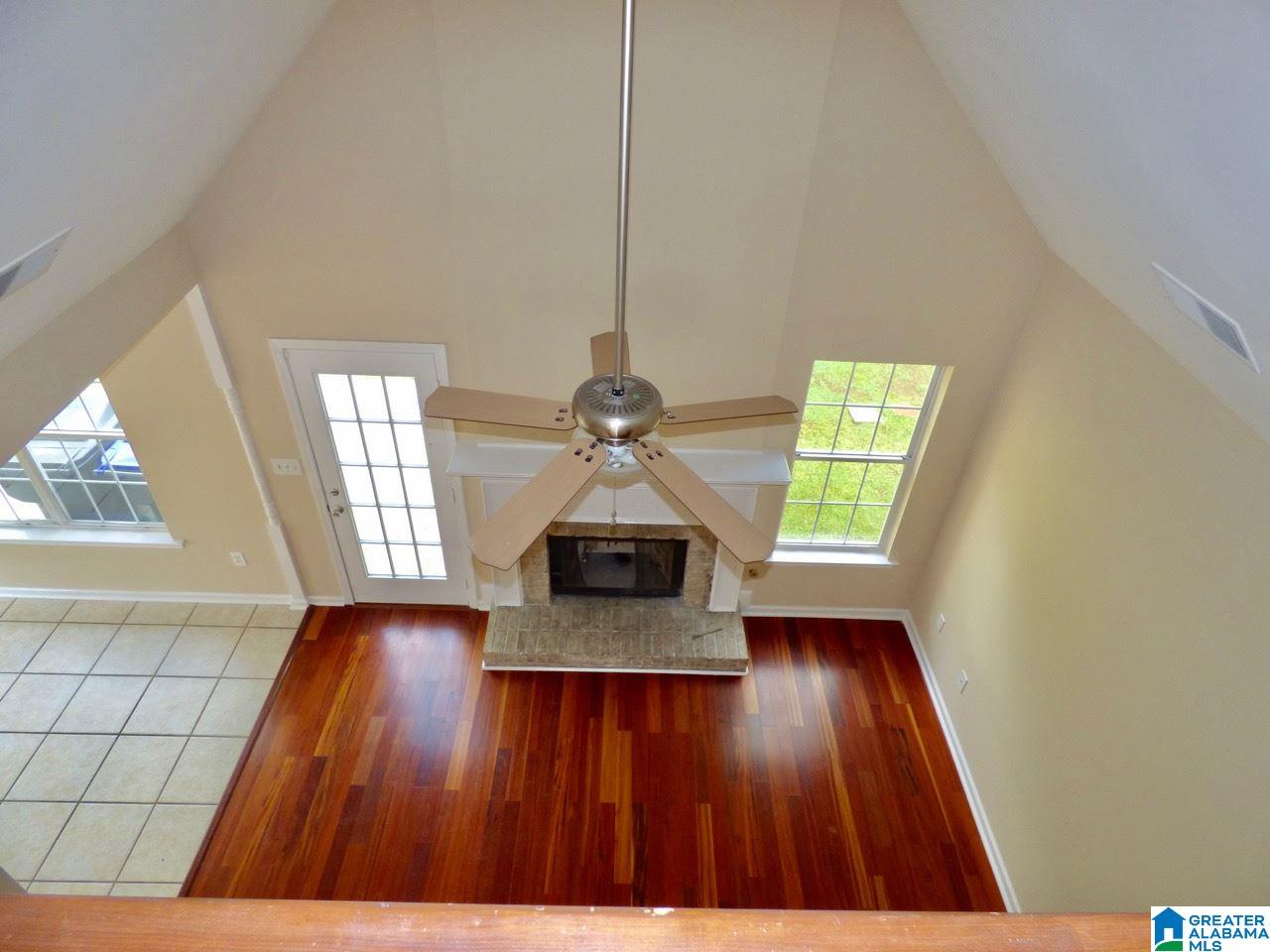 125 Lake Terrace Alabaster, AL 35007 - Photo 4 of 20