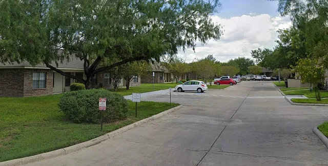 $690 | 210 North Eagle Pass Street, Alton, TX 78573