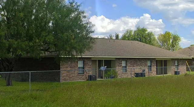 $690 | 210 North Eagle Pass Street, Alton, TX 78573