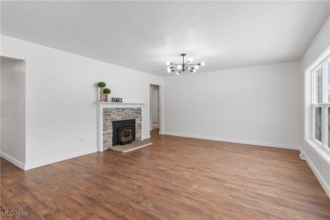 603 Center Road New Franklin, OH 44319 - Photo 5 of 32