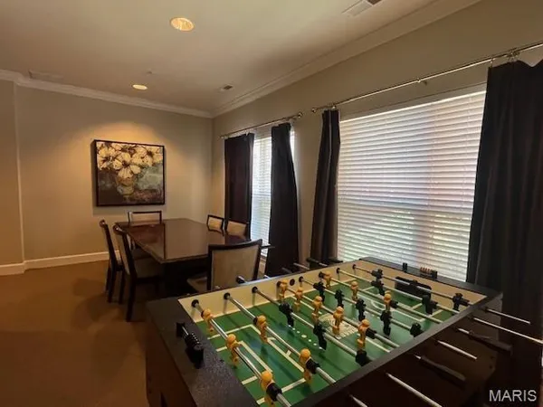 $1,900 | 1251 Strassner Drive, Unit 2301, Brentwood, MO 63144