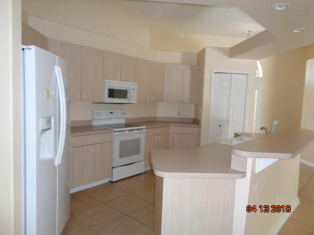 3052 Southeast Wake Road Port St. Lucie, FL 34984 - Photo 3 of 22 DSC02607