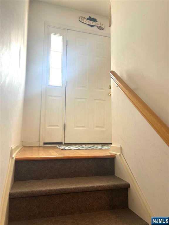 302 Grand Ridge Drive, Unit 302 Ridgefield, NJ 07657 - Photo 4 of 41