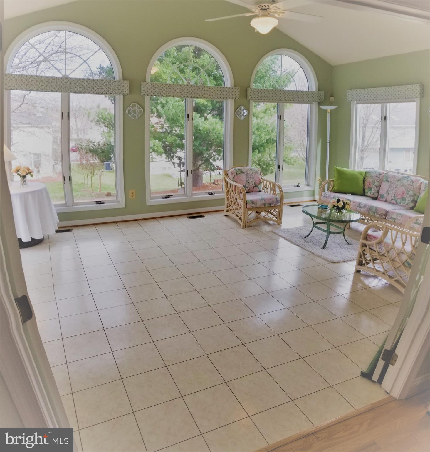 1507 Golf Course Drive Bowie, MD 20721 - Photo 18 of 37 Sunroom