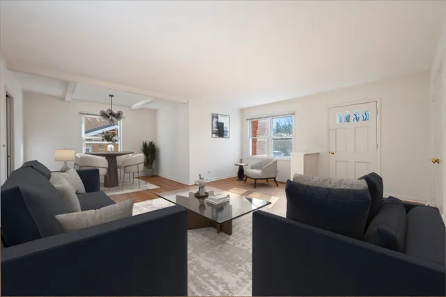 $3,495 | 580 Ivy Court, Lake Forest, IL 60045