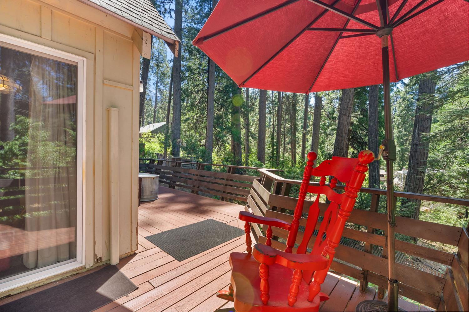 2238 Meadowview Road Arnold, CA 95223 - Photo 36 of 46 Upper Deck outside of kitchen