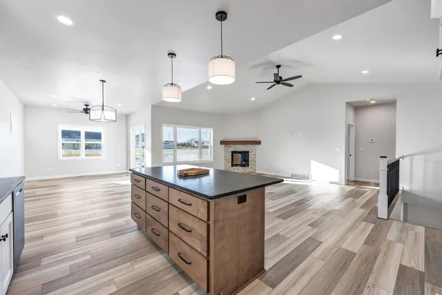 $484,900 | 1270 Autumn Field Lane, De Pere, WI 54115