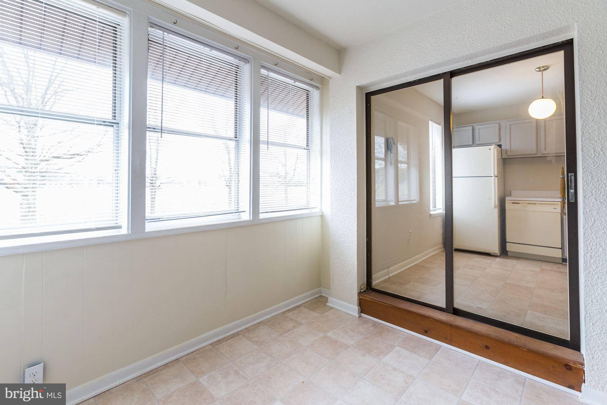 5860 Thunder Hill Road, Unit 2C Columbia, MD 21045 - Photo 14 of 22 Sun room