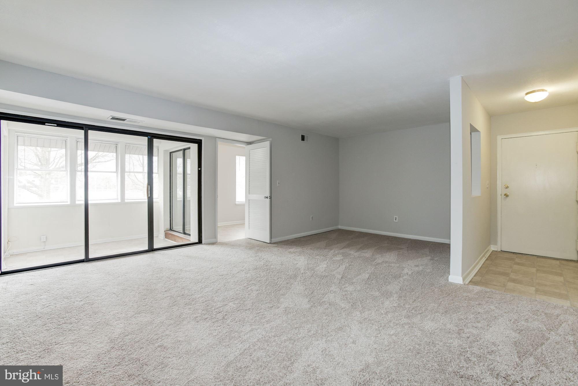 5860 Thunder Hill Road, Unit 2C Columbia, MD 21045 - Photo 9 of 22 Dining room