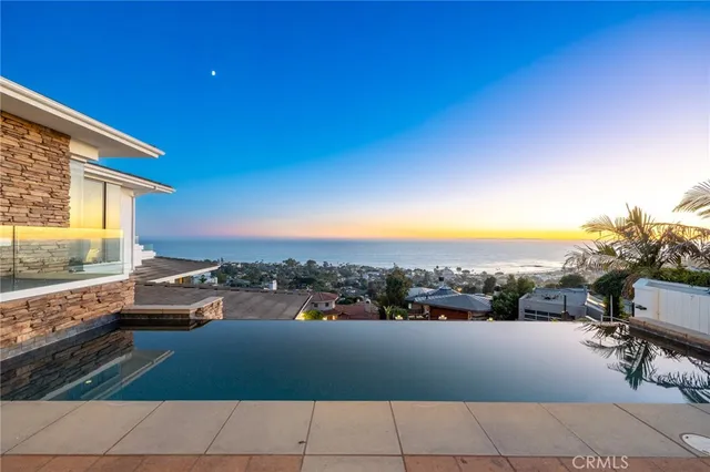 $10,980,000 | 1076 Skyline Drive, Laguna Beach, CA 92651