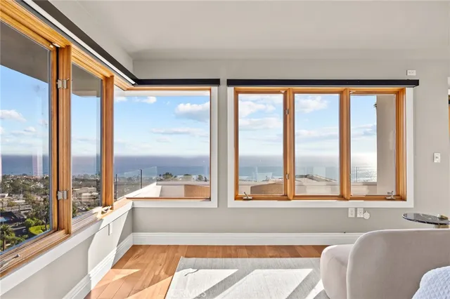 $10,980,000 | 1076 Skyline Drive, Laguna Beach, CA 92651