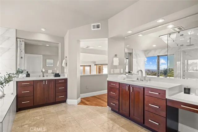 $10,980,000 | 1076 Skyline Drive, Laguna Beach, CA 92651