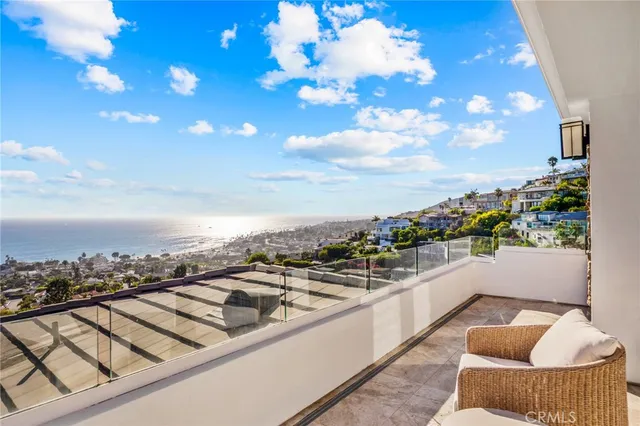 $10,980,000 | 1076 Skyline Drive, Laguna Beach, CA 92651