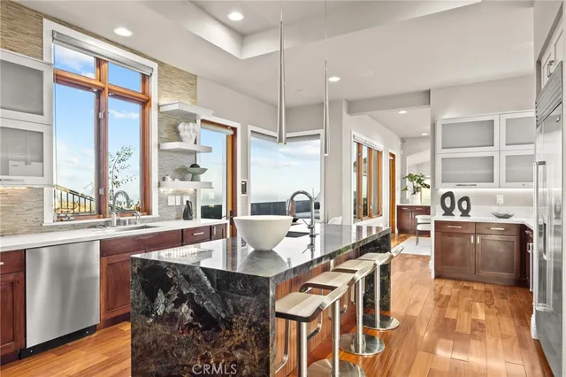 $10,980,000 | 1076 Skyline Drive, Laguna Beach, CA 92651