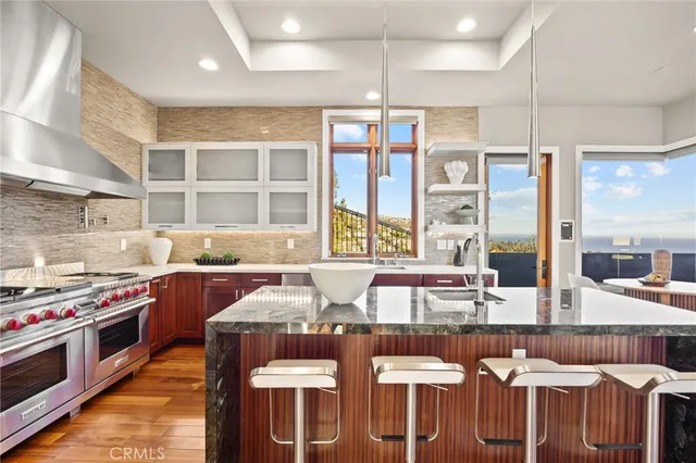 $10,980,000 | 1076 Skyline Drive, Laguna Beach, CA 92651