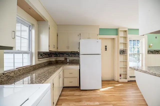 $899,000 | 98 Main Street, Wenham, MA 01984