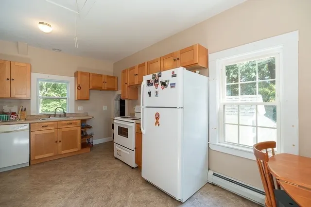 $899,000 | 98 Main Street, Wenham, MA 01984