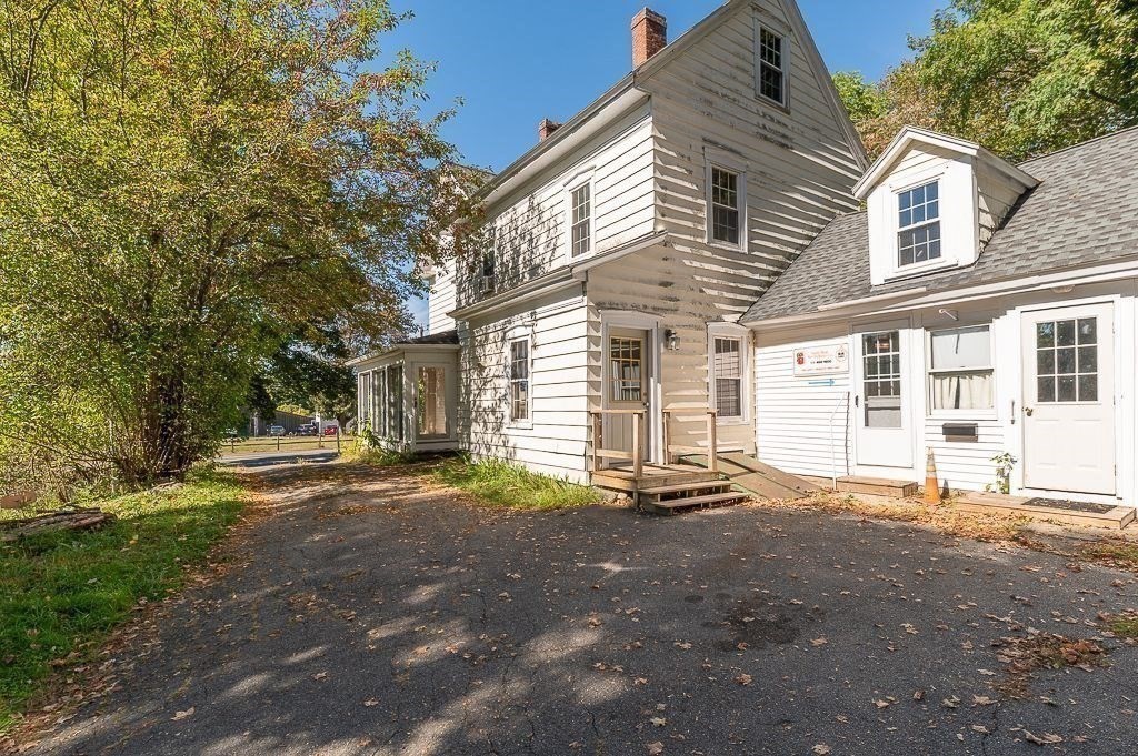 98 Main Street Wenham, MA 01984 - Photo 8 of 33