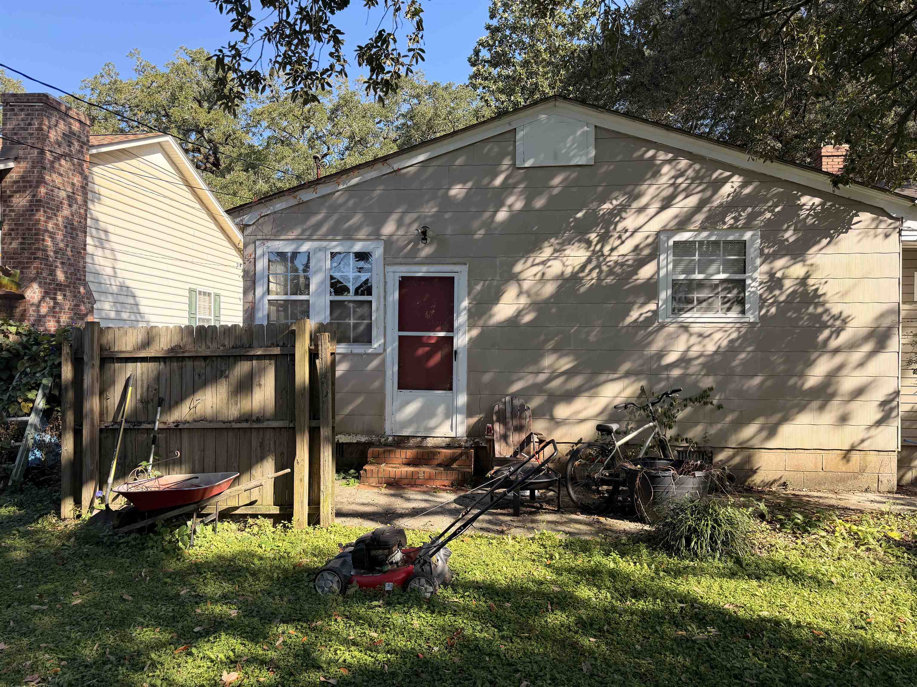 1111 Palmetto Street Georgetown, SC 29440 - Photo 6 of 36 View of bungalow