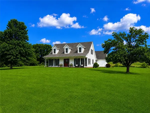 $575,000 | 8700 South Corn Cemetery Road, Oak Grove, MO 64075