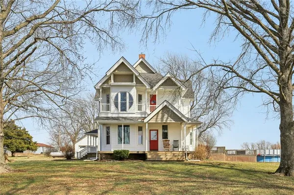 $448,000 | 10368 Northwest Hwy O, Blairstown, MO 64726