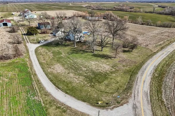 $448,000 | 10368 Northwest Hwy O, Blairstown, MO 64726