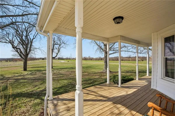 $448,000 | 10368 Northwest Hwy O, Blairstown, MO 64726