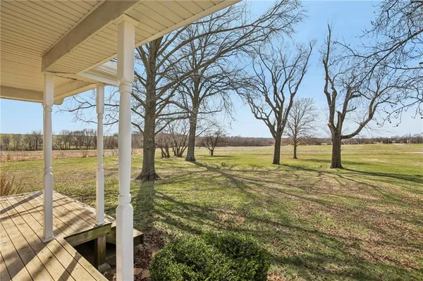 $448,000 | 10368 Northwest Hwy O, Blairstown, MO 64726