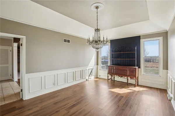 $448,000 | 10368 Northwest Hwy O, Blairstown, MO 64726