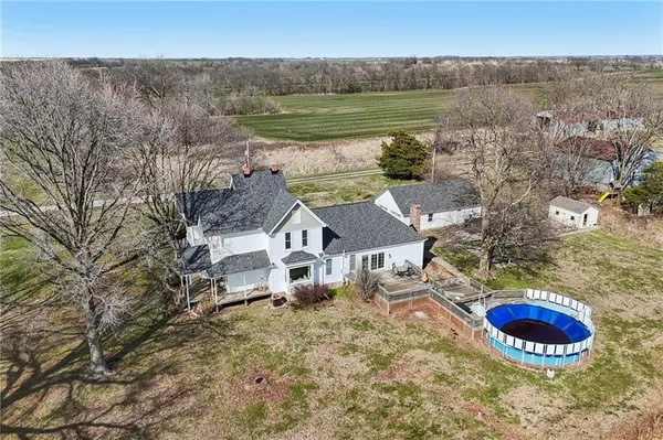 $448,000 | 10368 Northwest Hwy O, Blairstown, MO 64726