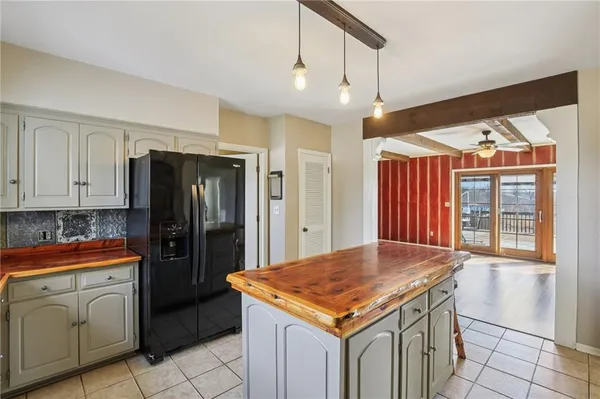 $448,000 | 10368 Northwest Hwy O, Blairstown, MO 64726