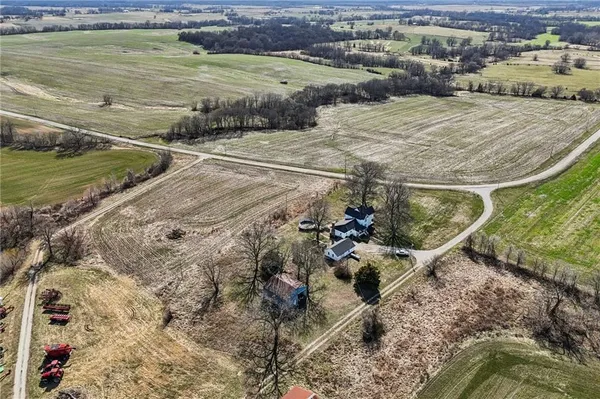 $448,000 | 10368 Northwest Hwy O, Blairstown, MO 64726