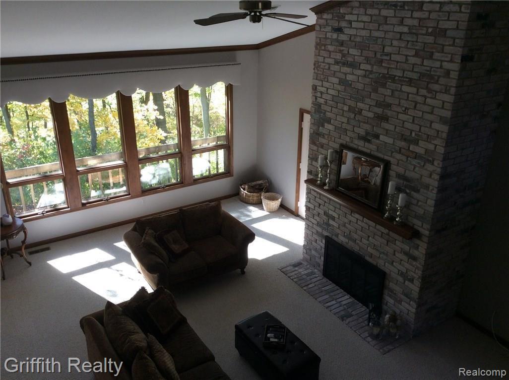 540 Timber Ridge Trail Howell, MI 48843 - Photo 6 of 60 IMG_2332.JPG
