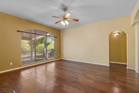 $400,000 | 6814 Thistle Hill Way, Austin, TX 78754