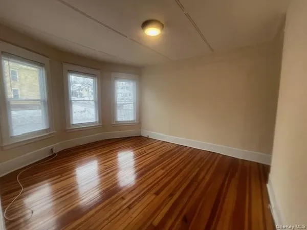 $2,800 | 18 Innis Avenue, Unit 1, Poughkeepsie, NY 12601