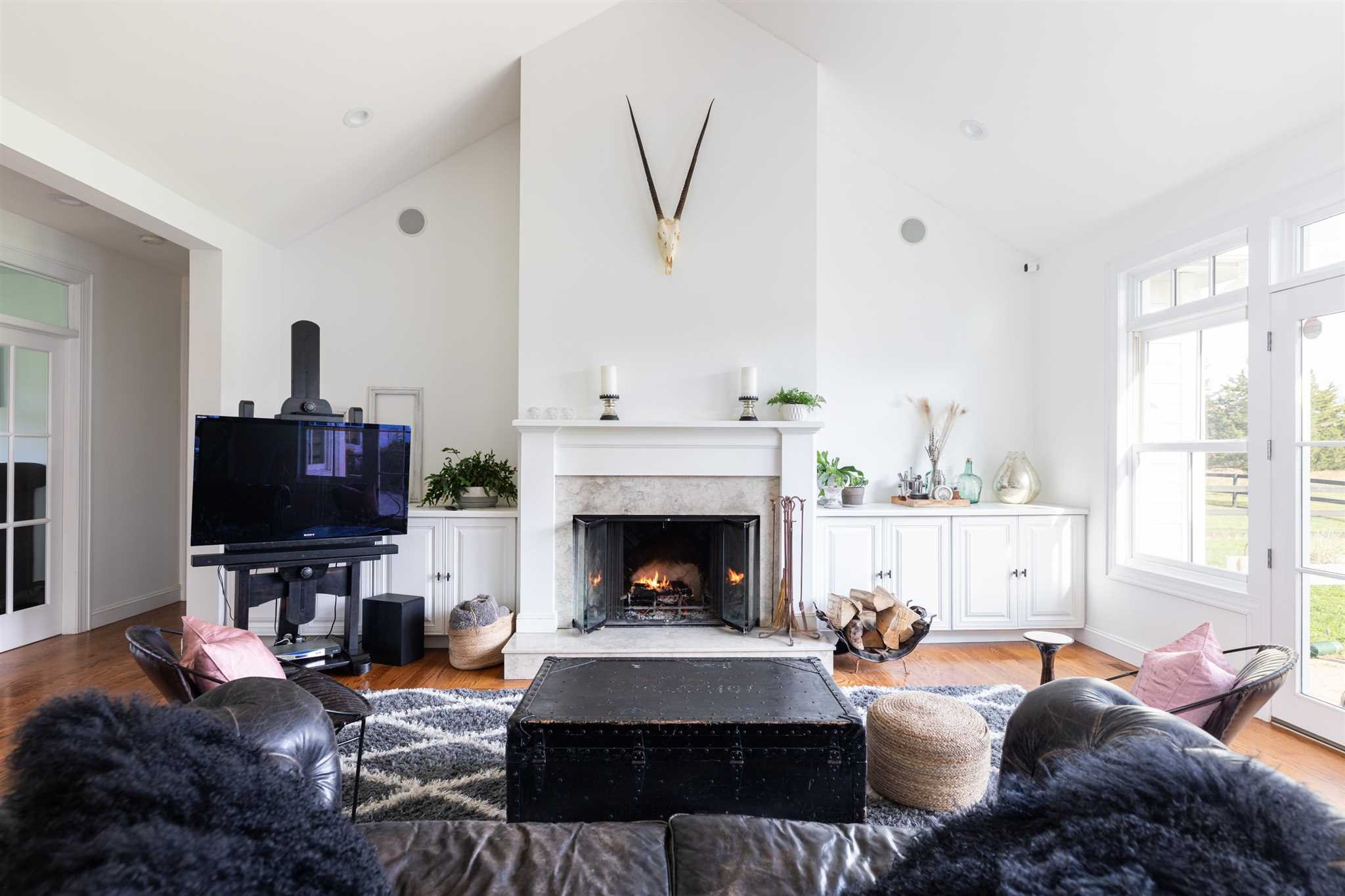 383 Pine Bush Road Stone Ridge, NY 12484 - Photo 6 of 30