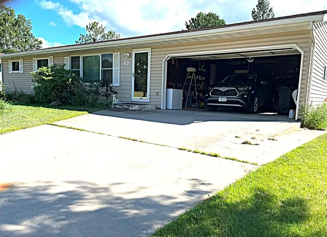 $215,000 | 42 Locust Drive, Babbitt, MN 55706