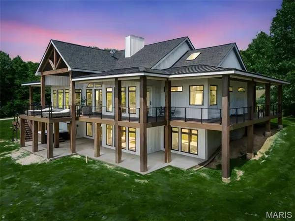 $899,900 | 22206 Tree Farm Road, Hermann, MO 65041