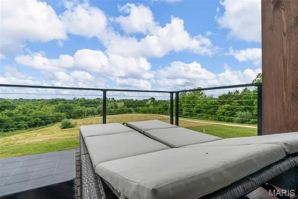 $899,900 | 22206 Tree Farm Road, Hermann, MO 65041