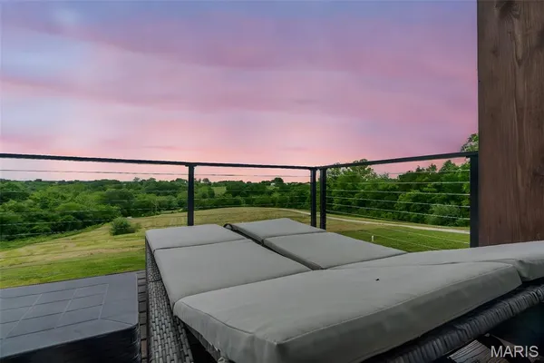 $899,900 | 22206 Tree Farm Road, Hermann, MO 65041