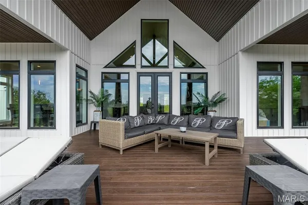 $899,900 | 22206 Tree Farm Road, Hermann, MO 65041