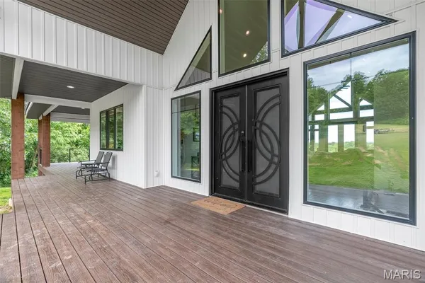 $899,900 | 22206 Tree Farm Road, Hermann, MO 65041