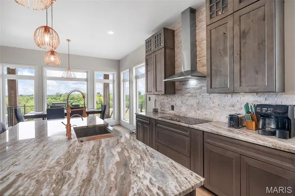 $899,900 | 22206 Tree Farm Road, Hermann, MO 65041