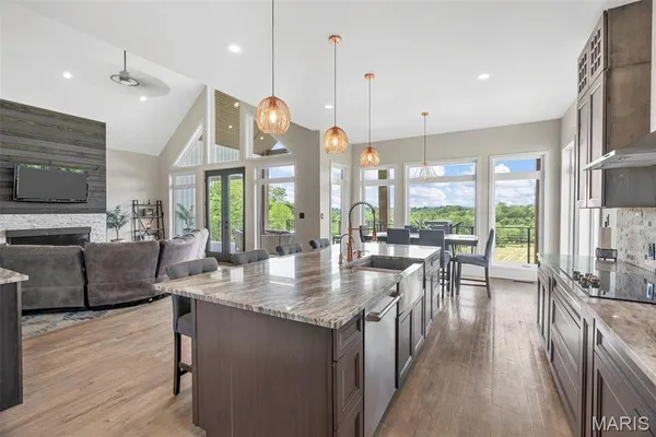 $899,900 | 22206 Tree Farm Road, Hermann, MO 65041