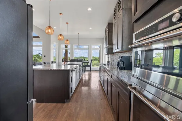 $899,900 | 22206 Tree Farm Road, Hermann, MO 65041