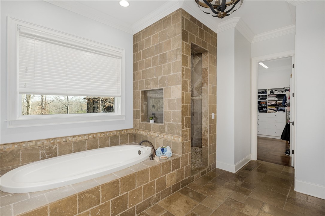 103 Pacolet Trail Piedmont, SC 29673 - Photo 15 of 35 Separate Tub and Shower