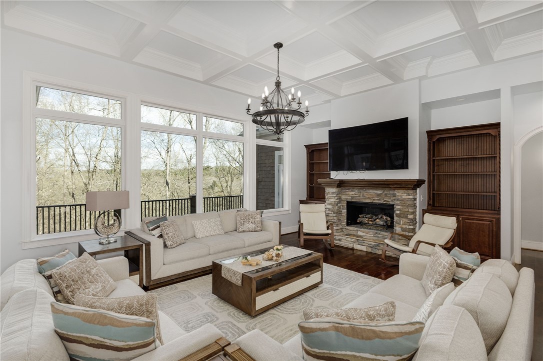 103 Pacolet Trail Piedmont, SC 29673 - Photo 4 of 35 Family Room