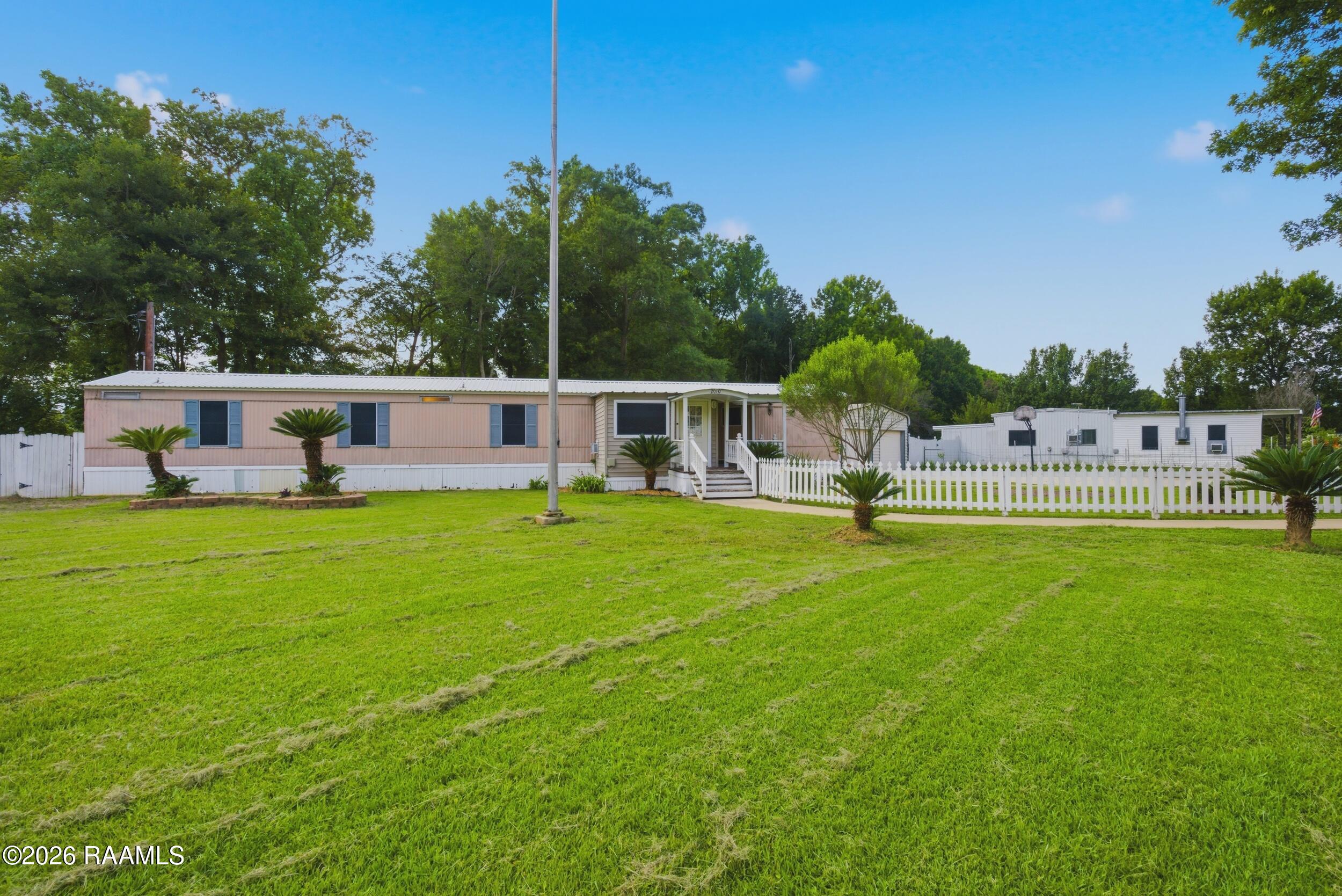 2010 Cummings Street Opelousas, LA 70570 - Photo 6 of 34