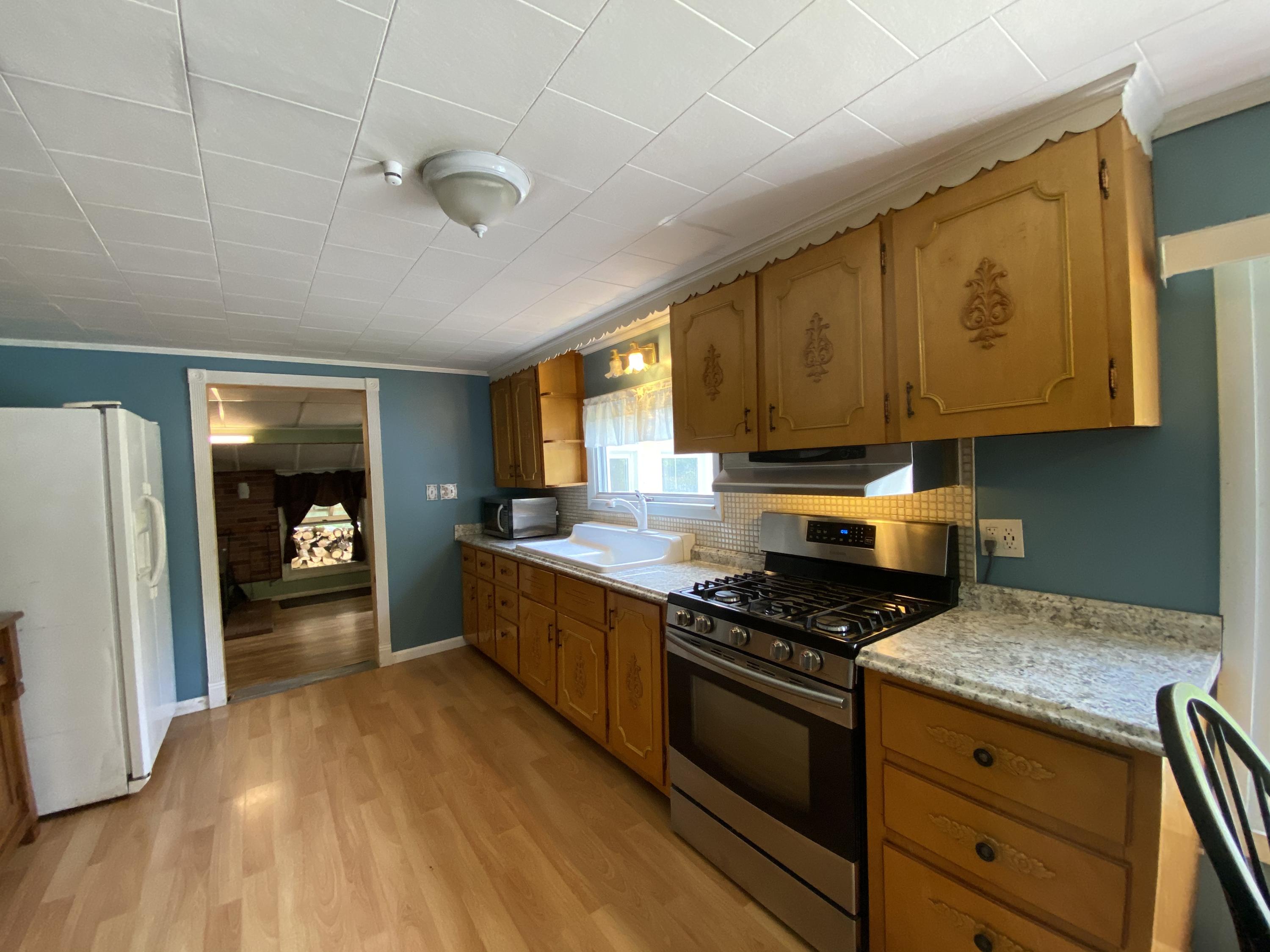 1749 Greenfield Road Greenbush, ME 04418 - Photo 10 of 48 Gas Stove