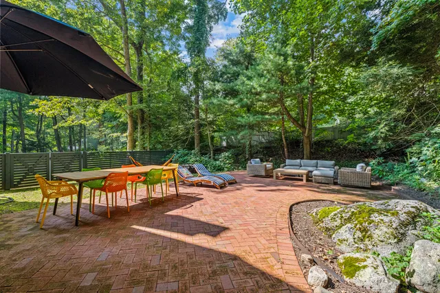 $3,500 | 156 Concord Drive, Madison, CT 06443